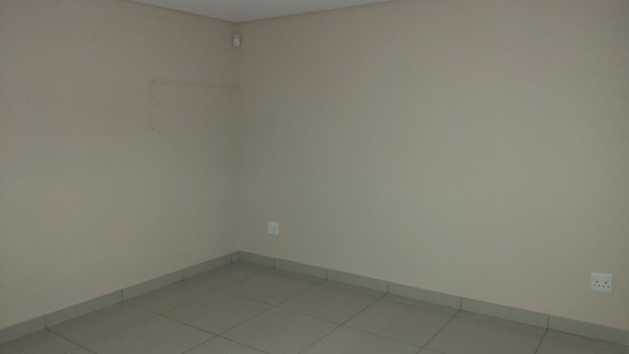 To Let 3 Bedroom Property for Rent in Heuwelsig Free State